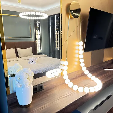 Apartament Kandinski Lux *