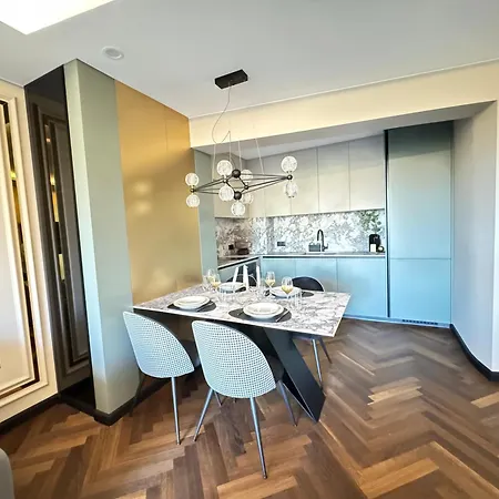 Kandinski Lux Apartman Burgasz
