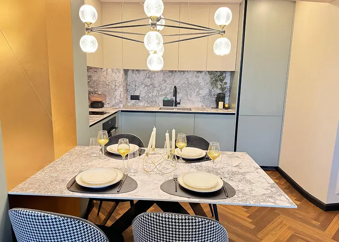 Kandinski Lux * ブルガス